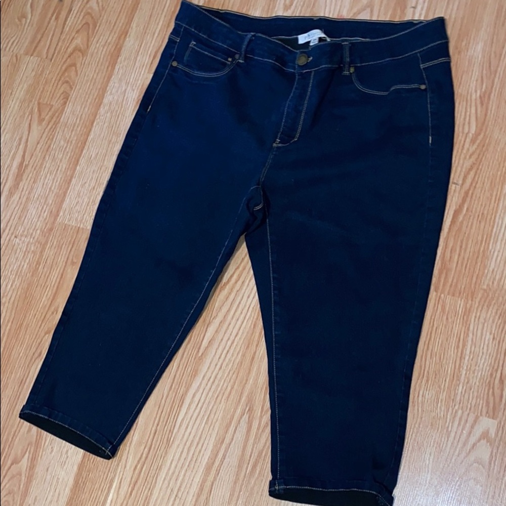 Women Philosophy 18W Jean Capri